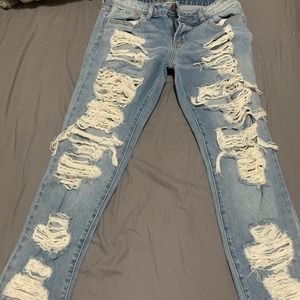 Fashion nova ripped jeans